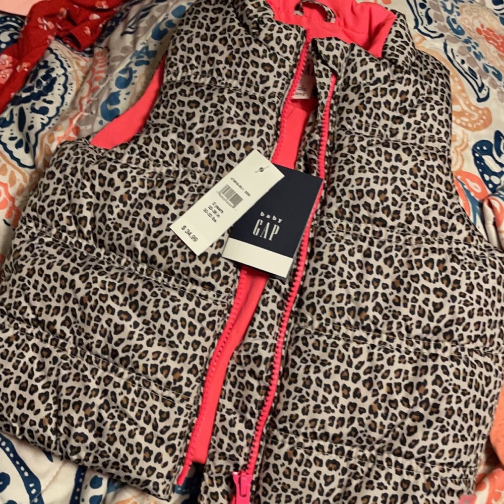 Cheetah vest size 2years